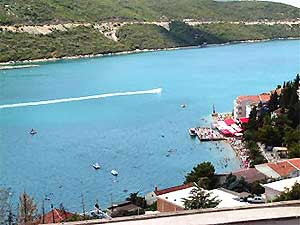 01NE_neum3.jpg