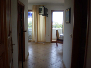 04BU_UlcinjMH05.jpg