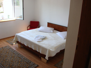 09IR_KamporSM05.jpg