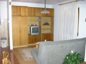 0_02IU_UgljanNB07.jpg